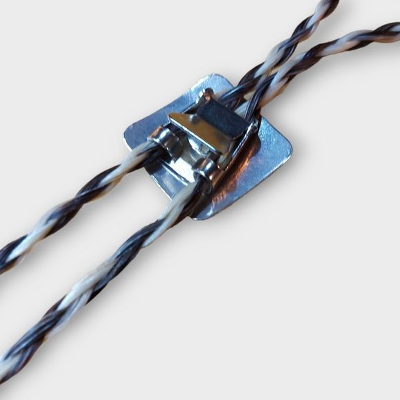 Cowboy Collectibles NWT Cross & Bull Horsehair Bolo Tie - Picture 5 of 5